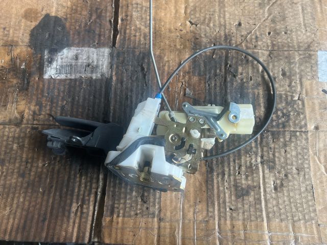 bontott TOYOTA YARIS Bal hátsó Ajtózár