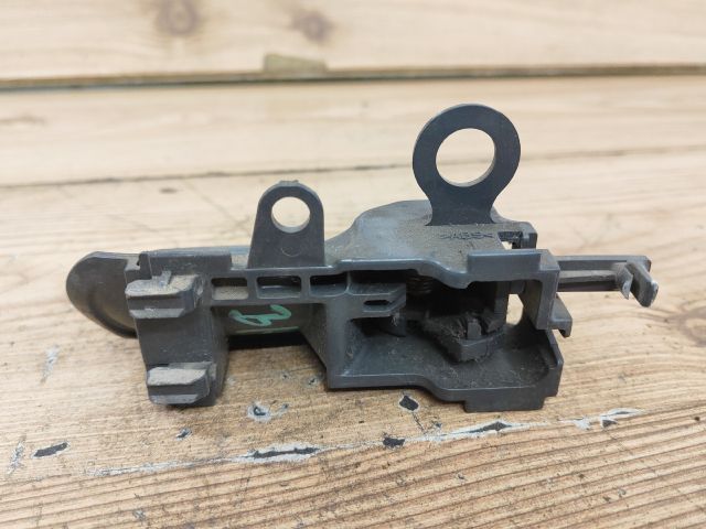 bontott TOYOTA YARIS Bal hátsó Belső Kilincs