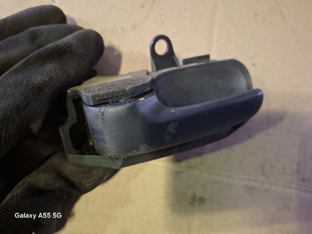 bontott TOYOTA YARIS Bal hátsó Belső Kilincs