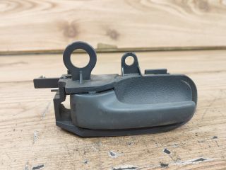 bontott TOYOTA YARIS Bal hátsó Belső Kilincs