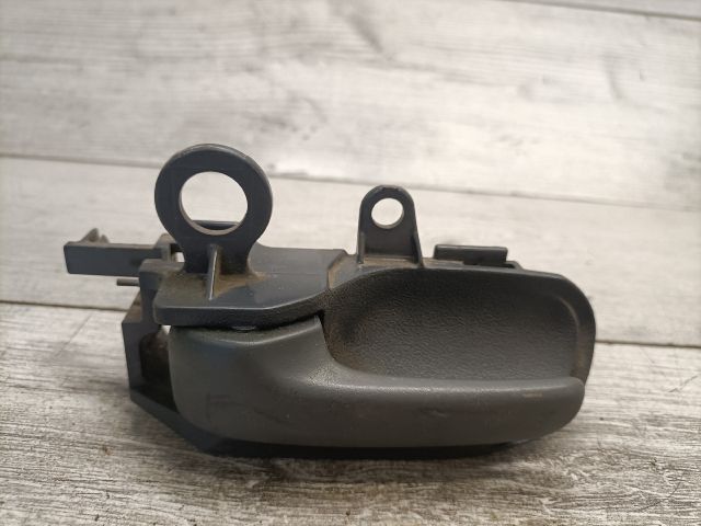 bontott TOYOTA YARIS Bal hátsó Belső Kilincs