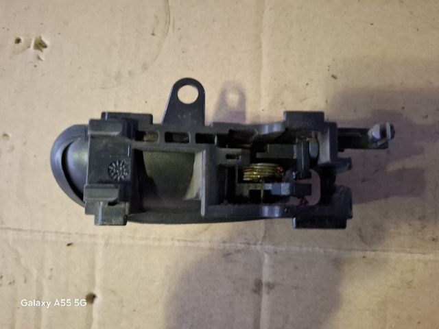 bontott TOYOTA YARIS Bal hátsó Belső Kilincs