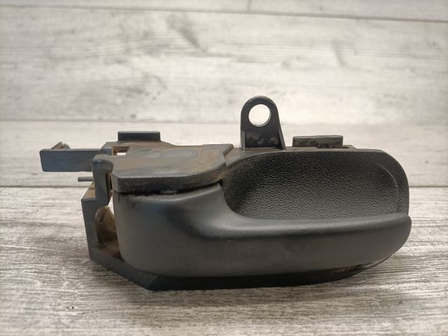 bontott TOYOTA YARIS Bal hátsó Belső Kilincs