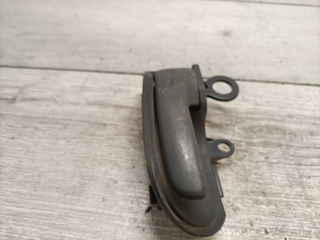 bontott TOYOTA YARIS Bal hátsó Belső Kilincs