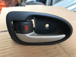 bontott TOYOTA YARIS Bal hátsó Belső Kilincs