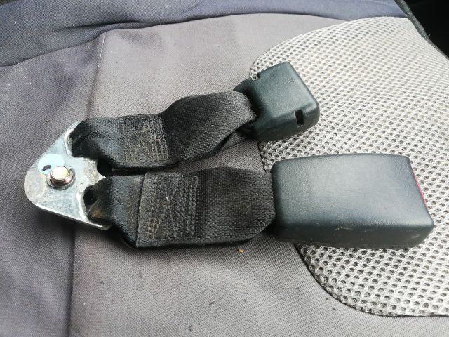 bontott TOYOTA YARIS Bal hátsó Biztonsági Öv Csat