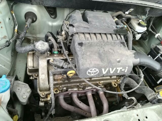 bontott TOYOTA YARIS Bal hátsó Csomagtér Burkolat (Műanyag)