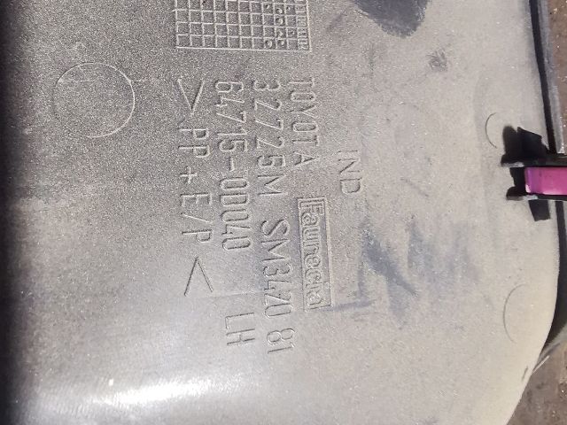 bontott TOYOTA YARIS Bal hátsó Csomagtér Burkolat (Műanyag)