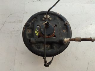 bontott TOYOTA YARIS Bal hátsó Fék Porvédő Lemez