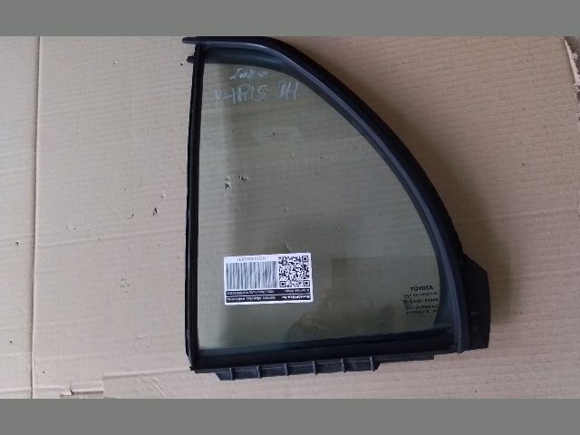 bontott TOYOTA YARIS Bal hátsó Fixüveg (Ajtóban)