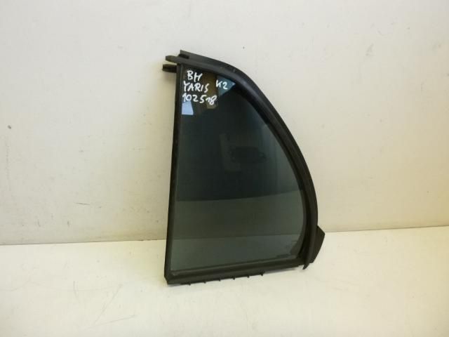 bontott TOYOTA YARIS Bal hátsó Fixüveg (Ajtóban)