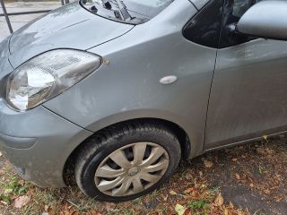 bontott TOYOTA YARIS Bal hátsó Gólyaláb (Lengécsillapító, Rugó)