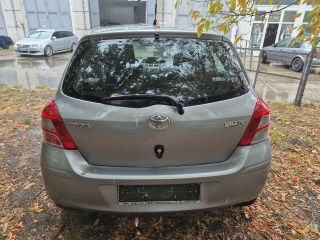 bontott TOYOTA YARIS Bal hátsó Gólyaláb (Lengécsillapító, Rugó)