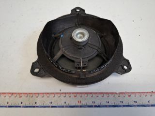 bontott TOYOTA YARIS Bal hátsó Hangszóró