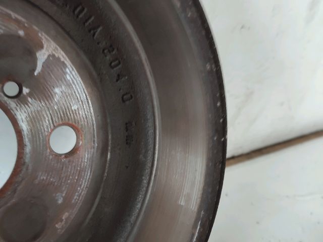 bontott TOYOTA YARIS Bal hátsó Kerékagy