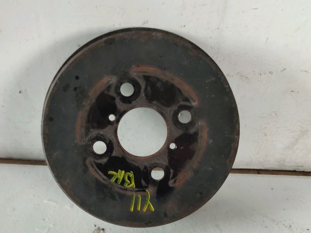 bontott TOYOTA YARIS Bal hátsó Kerékagy