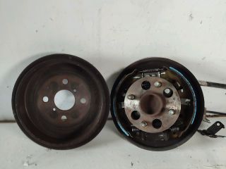 bontott TOYOTA YARIS Bal hátsó Kerékagy