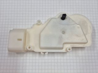 bontott TOYOTA YARIS Bal hátsó Központizár Motor