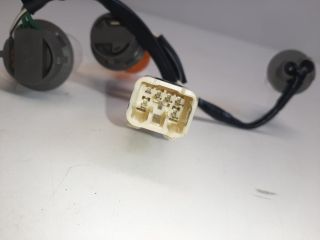 bontott TOYOTA YARIS Bal Hátsó Lámpa Foglalat