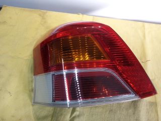 bontott TOYOTA YARIS Bal Hátsó Lámpa