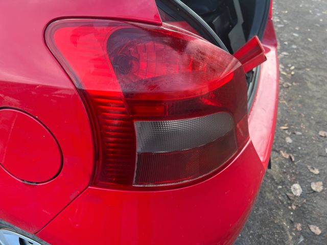 bontott TOYOTA YARIS Bal Hátsó Lámpa