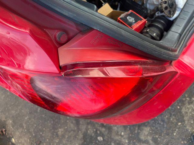 bontott TOYOTA YARIS Bal Hátsó Lámpa