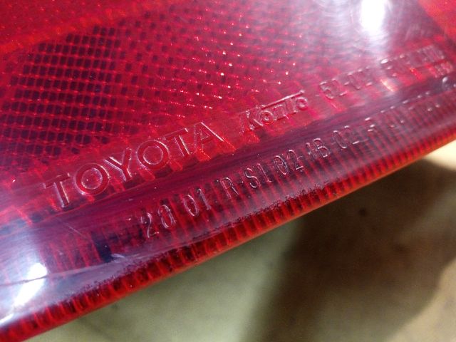 bontott TOYOTA YARIS Bal Hátsó Lámpa