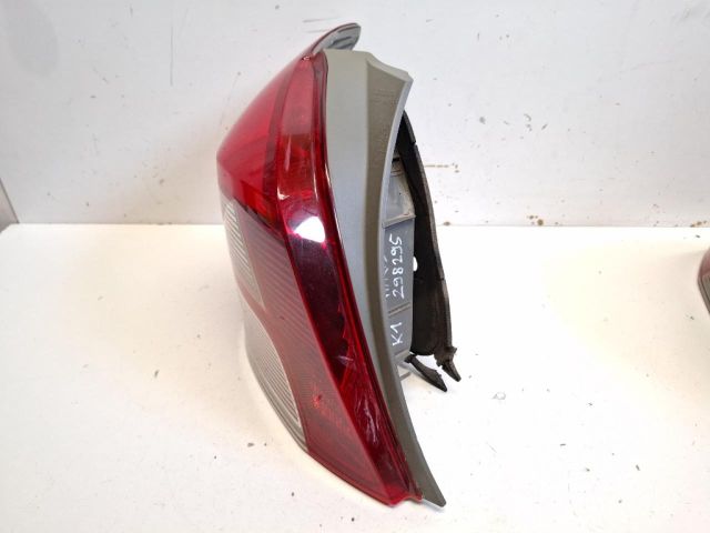 bontott TOYOTA YARIS Bal Hátsó Lámpa