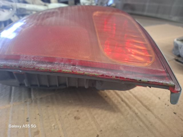 bontott TOYOTA YARIS Bal Hátsó Lámpa