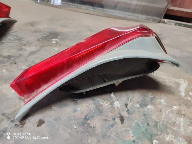 bontott TOYOTA YARIS Bal Hátsó Lámpa