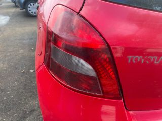 bontott TOYOTA YARIS Bal Hátsó Lámpa