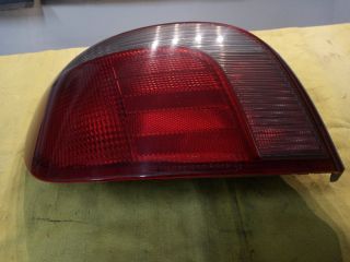 bontott TOYOTA YARIS Bal Hátsó Lámpa