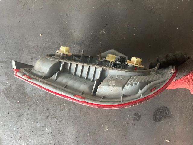 bontott TOYOTA YARIS Bal Hátsó Lámpa