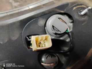 bontott TOYOTA YARIS Bal Hátsó Lámpa