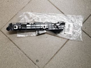 bontott TOYOTA YARIS Bal hátsó Lökhárító Tartó (Műanyag)