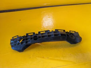 bontott TOYOTA YARIS Bal hátsó Oldal Lökhárító Tartó (Műanyag)