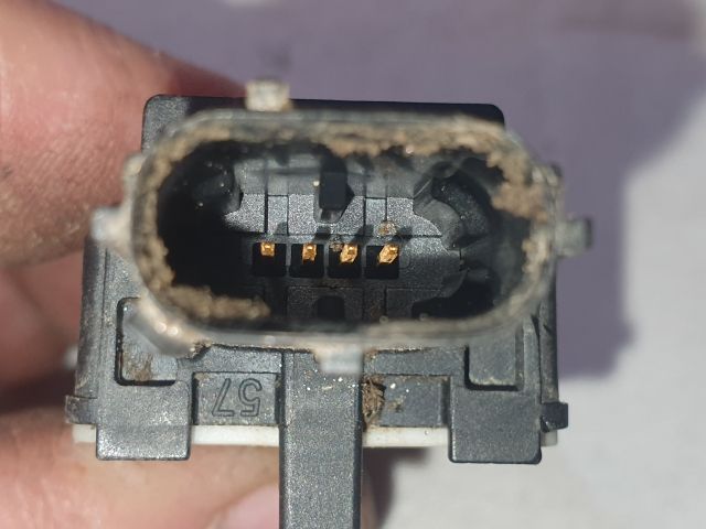 bontott TOYOTA YARIS Bal hátsó Oldal Ütközés Érzékelő