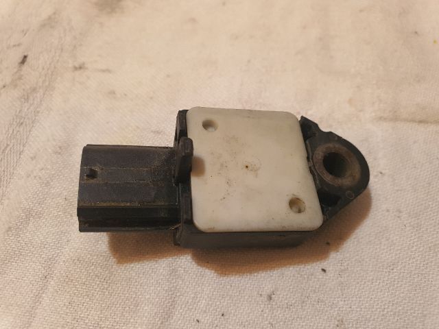 bontott TOYOTA YARIS Bal hátsó Oldal Ütközés Érzékelő