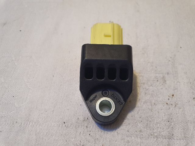 bontott TOYOTA YARIS Bal hátsó Oldal Ütközés Érzékelő