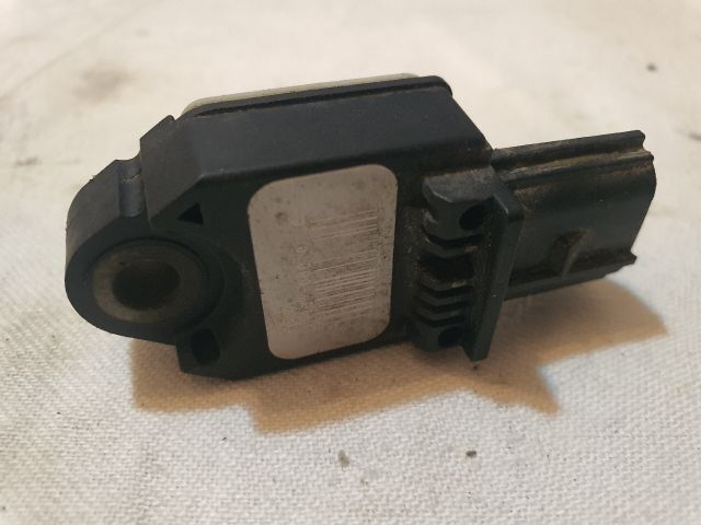 bontott TOYOTA YARIS Bal hátsó Oldal Ütközés Érzékelő