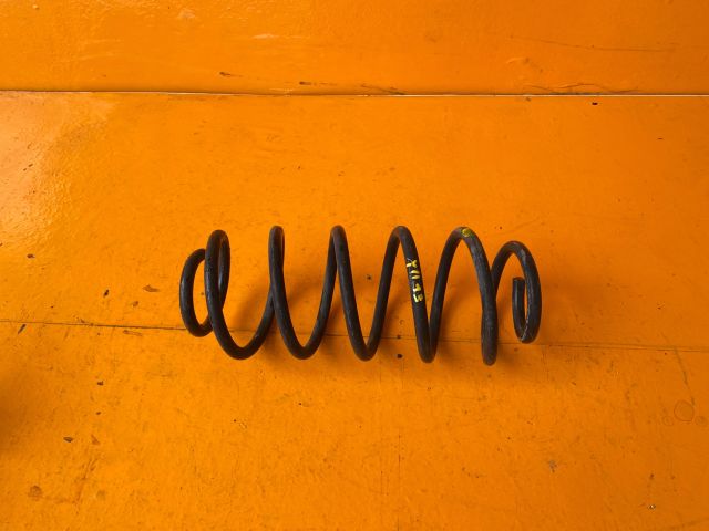 bontott TOYOTA YARIS Bal hátsó Rugó