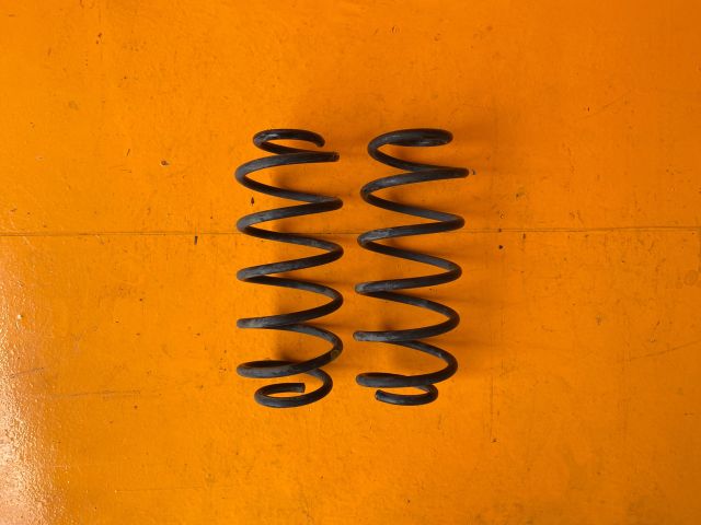 bontott TOYOTA YARIS Bal hátsó Rugó