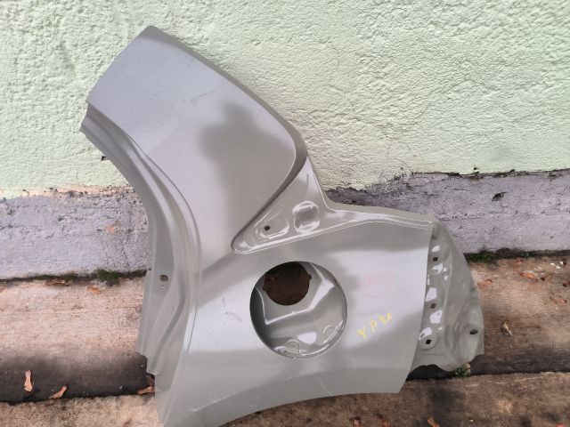 bontott TOYOTA YARIS Bal hátsó Sárvédő