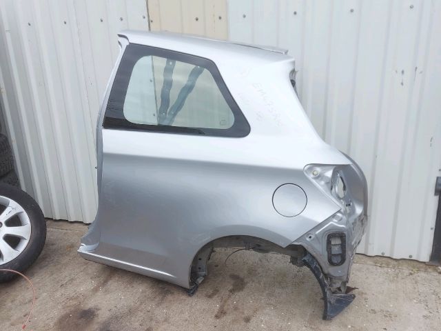 bontott TOYOTA YARIS Bal hátsó Sárvédő