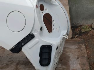 bontott TOYOTA YARIS Bal hátsó Sárvédő