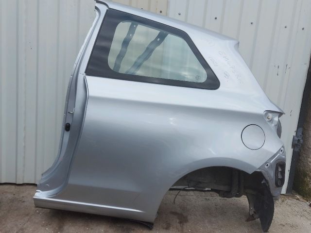 bontott TOYOTA YARIS Bal hátsó Sárvédő