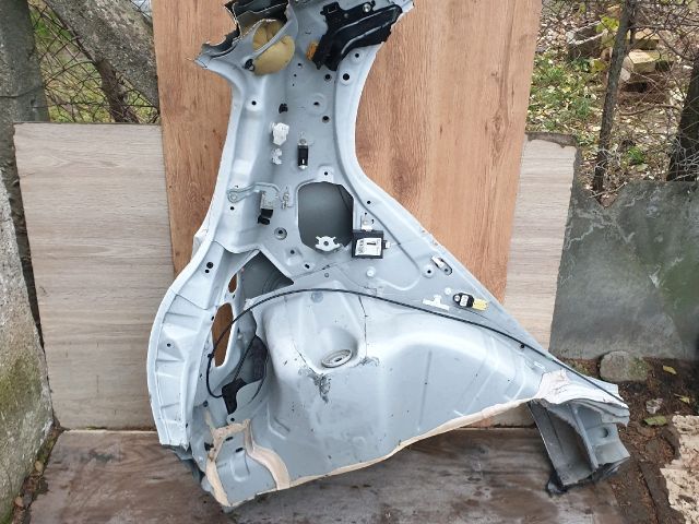 bontott TOYOTA YARIS Bal hátsó Sárvédő