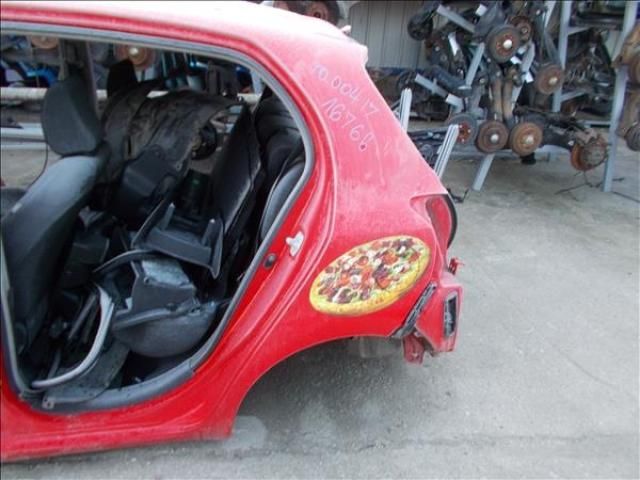 bontott TOYOTA YARIS Bal hátsó Sárvédő