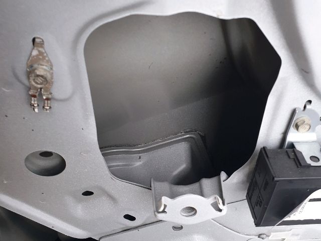 bontott TOYOTA YARIS Bal hátsó Sárvédő