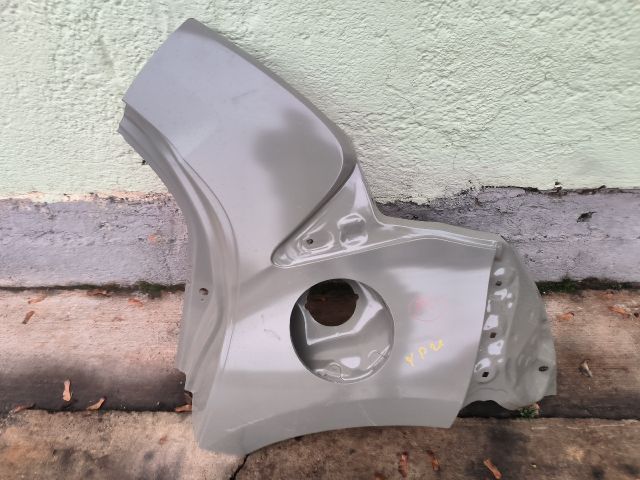 bontott TOYOTA YARIS Bal hátsó Sárvédő